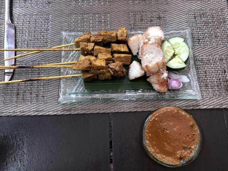 onion_4 jackfruit satay at the onion collective in ubud, bali, indonesia.