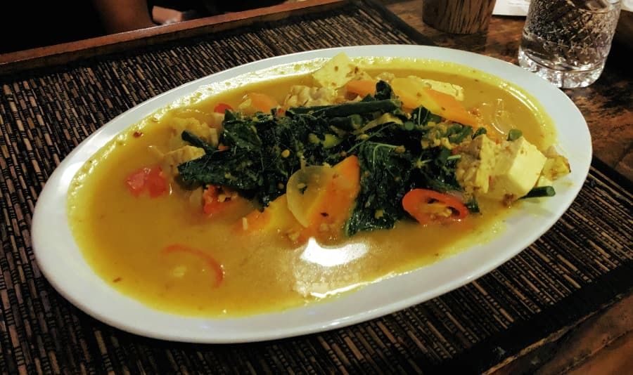 bali_soul_7 balinese curry at bali soul in ubud, bali, indonesia.
