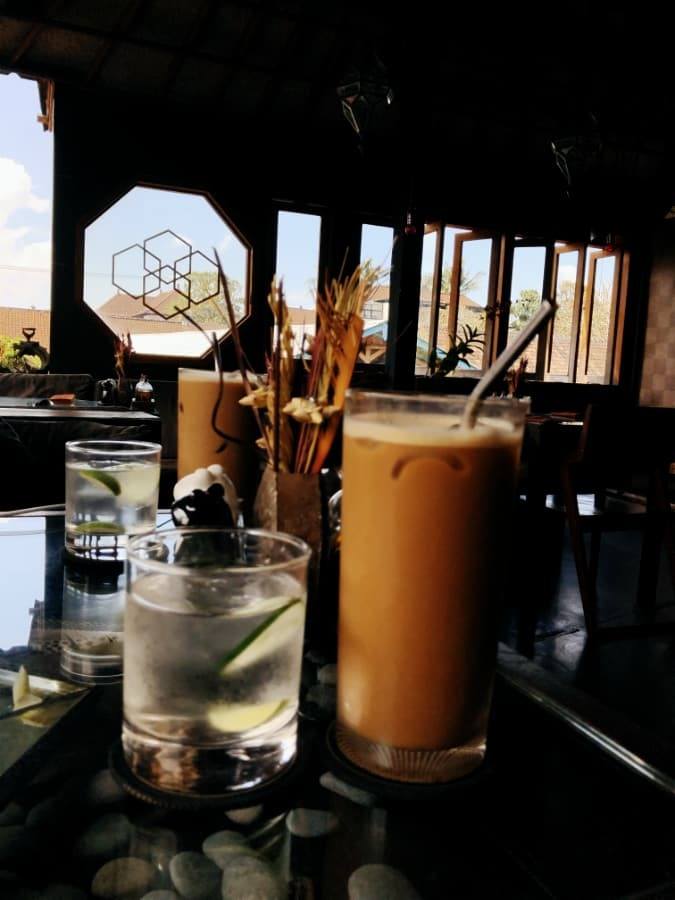 kismet_3 chai latte at kismet in ubud, bali, indonesia.