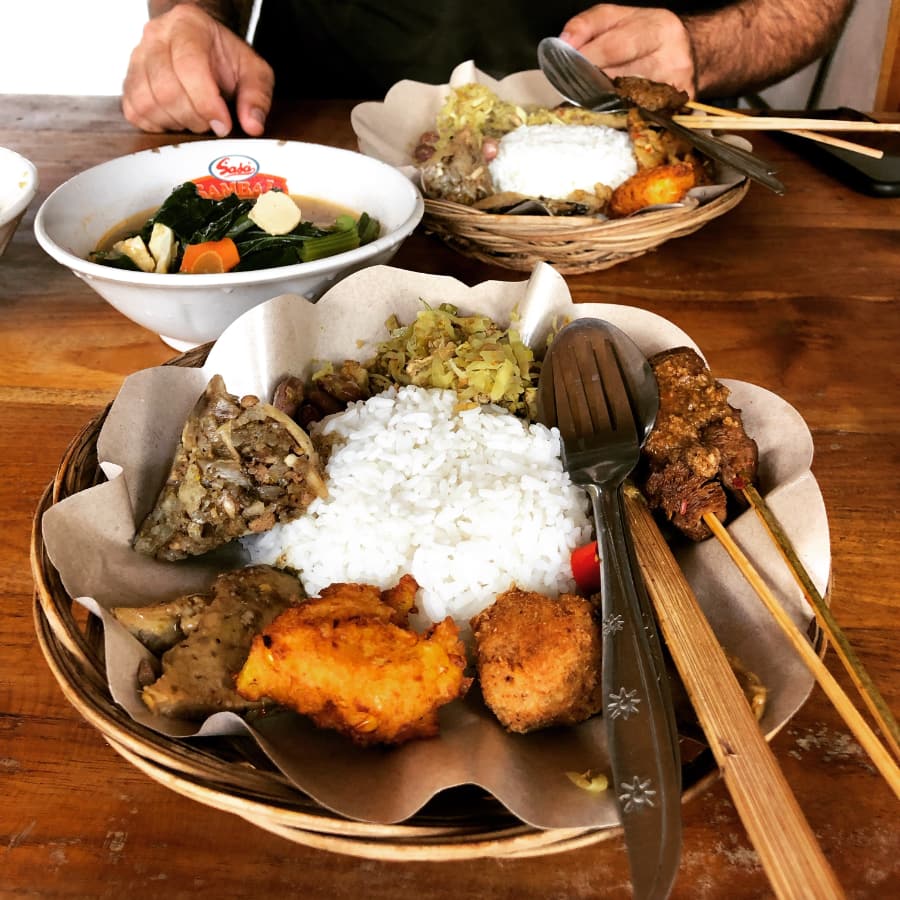 nandini_vegetarian_1 vegan nasi campur at nandini vegetarian in ubud, bali, indonesia.