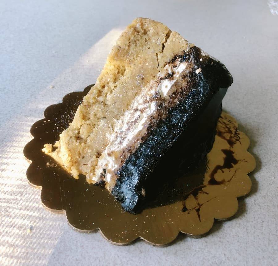 the_yellow_carrot_1 vegan twix pie from the yellow carrot in durango, colorado.